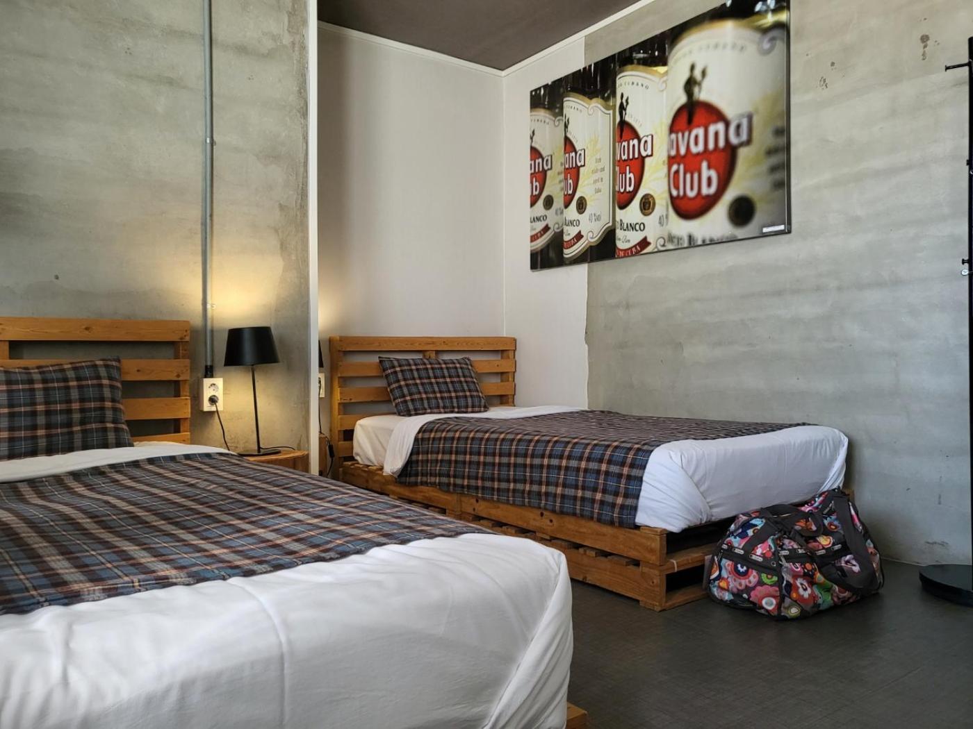 Mido Hostel Seogwipo Exteriör bild