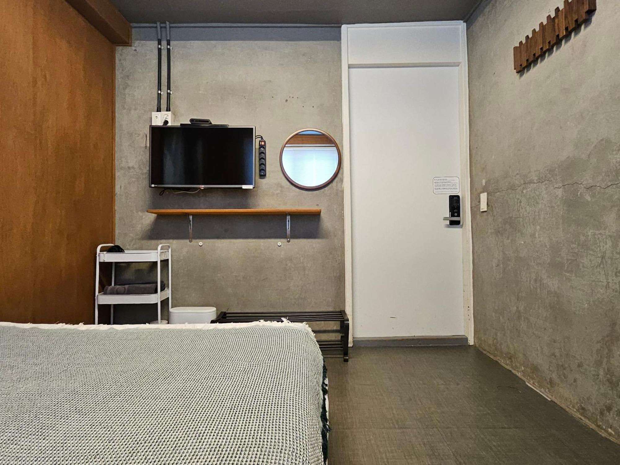 Mido Hostel Seogwipo Exteriör bild