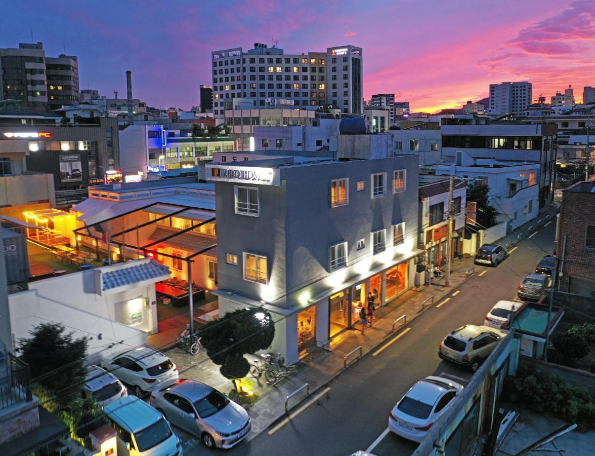 Mido Hostel Seogwipo Exteriör bild